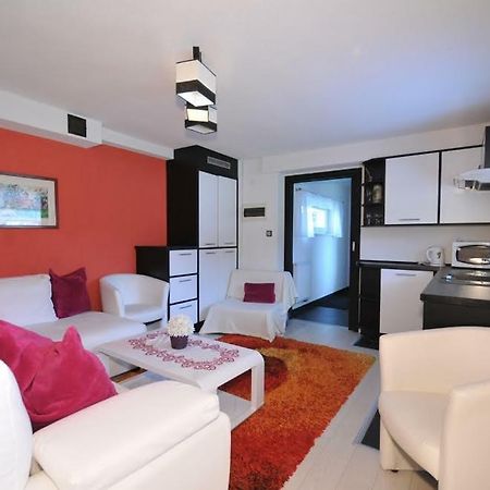 Apartmany Pod Troma Korunami Cerveny Klastor Luaran gambar